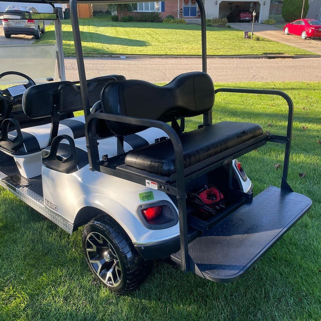 Ezgo Express 6 Passenger 48v Electric Golf Cart - Image 2